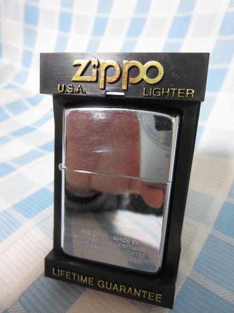 ZIPPO���C�^�[ 250 COAT OF ARMS 1989�N�� �P�[�X�� �̎ʐ^1