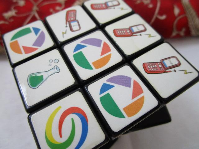 mxeB Google [rbNL[u RUBIK'S  ̎ʐ^9