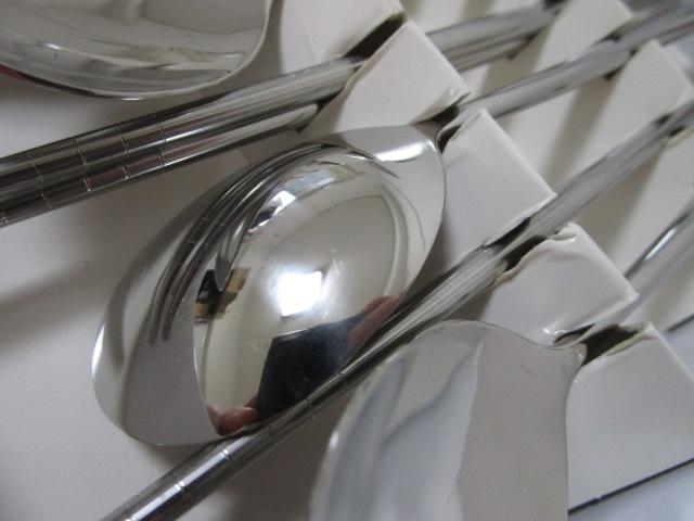 �؍��� 5�l�� �X�W���Z�b�g �X�e�����X �X�v�[���Ɣ� �M�t�g�Z�b�g �̎ʐ^5