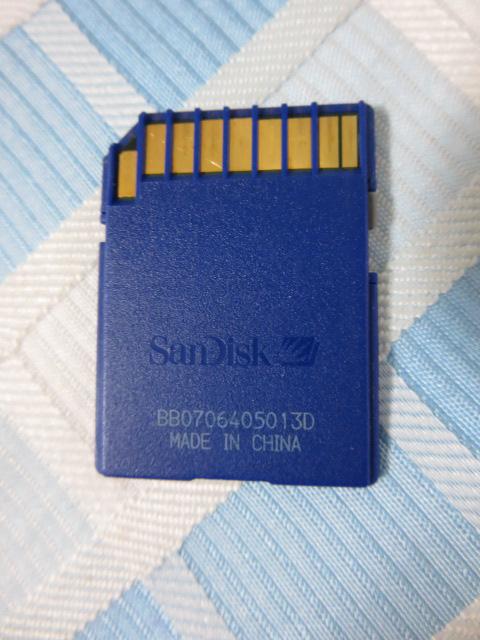 SanDisk SD[J[h 1.0GB ̎ʐ^2