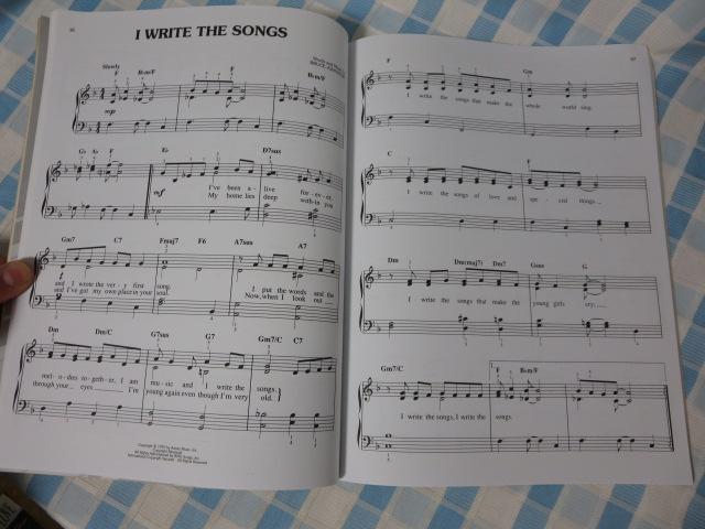 pŃsAmy EASY PIANO Favorite Ballads of the '60s And '70s HAL LEONARD ̎ʐ^6
