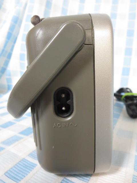 Panasonic ���C�hFM�Ή� FM/AM�|�[�^�u�����W�I AC�R�[�h�t RF-2400A ��� �̎ʐ^6