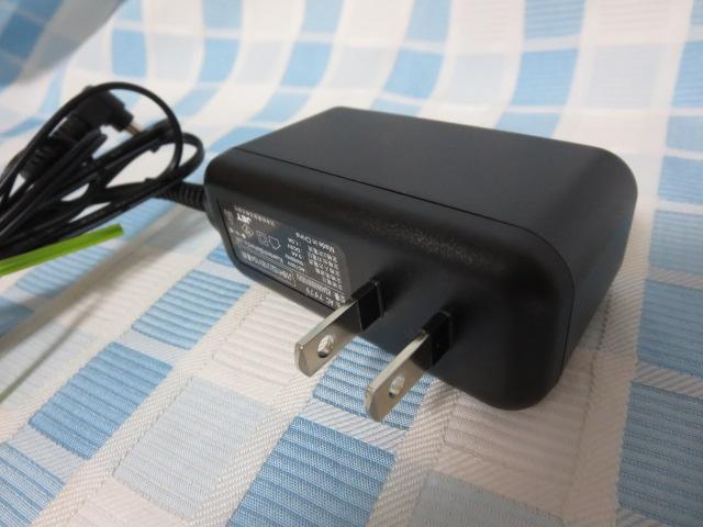 J18H152/J18V154 ��p AC�A�_�v�^ KSA0610500100VU DC5V1.0A �̎ʐ^3