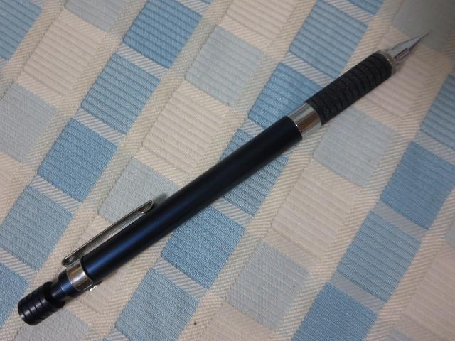 STAEDTLER�X�e�b�h���[ ���}�p�V���[�v�y���V�� 0.3mm 925 35-03 �i�C�g�u���[ �̎ʐ^3