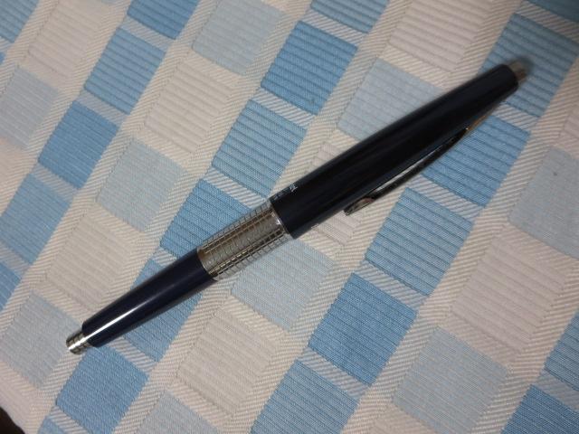 Pentel�؂�Ă� ���NCIL KERRY�P���[ �V���[�v�y���V�� 0.5mm �� P1035-CD �̎ʐ^1