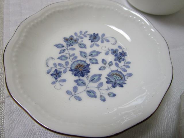 TS95-3 BLUE FLOL BONE CHINA yA[}OJbv Mt Nakatho japan  ̎ʐ^3