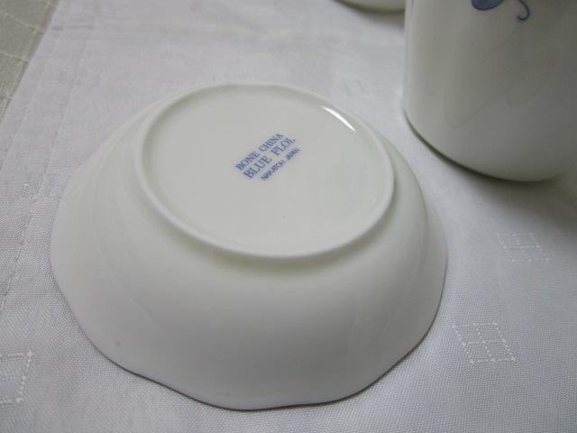 TS95-3 BLUE FLOL BONE CHINA yA[}OJbv Mt Nakatho japan  ̎ʐ^5