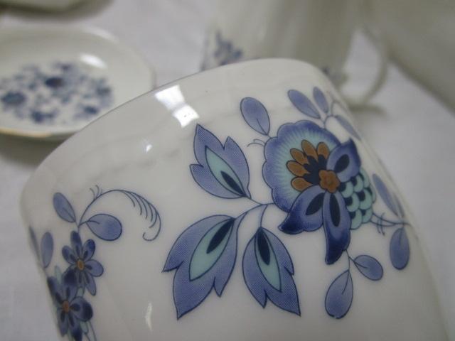 TS95-3 BLUE FLOL BONE CHINA yA[}OJbv Mt Nakatho japan  ̎ʐ^8