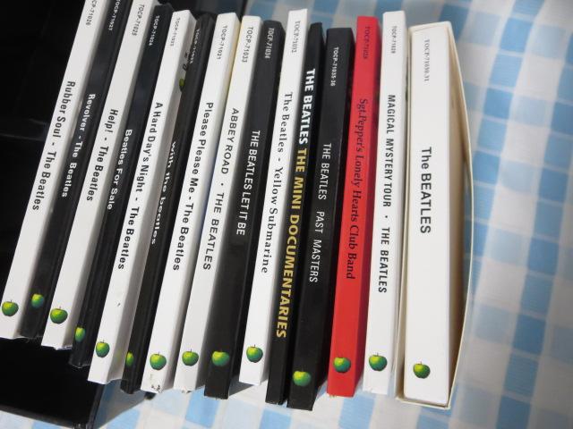 CD THE BEATLES BOX UEr[gY {bNXm16CD+1DVDn ̎ʐ^2